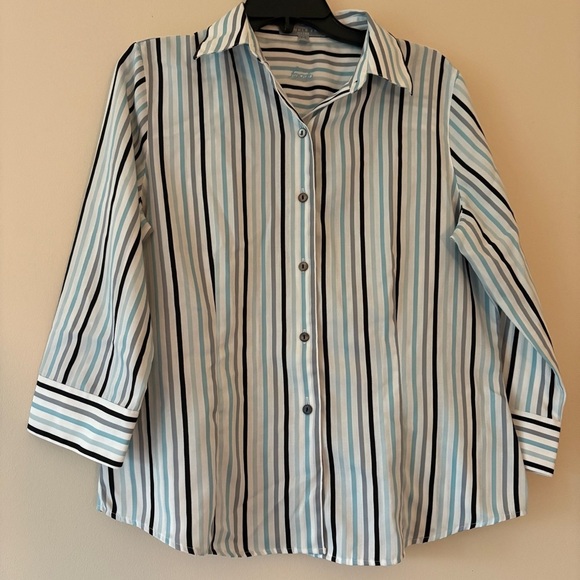 Foxcroft Wrinkle Free Striped Button Down Shirt Women’s 10 Fitted 3/4 Sleeve - Picture 1 of 3